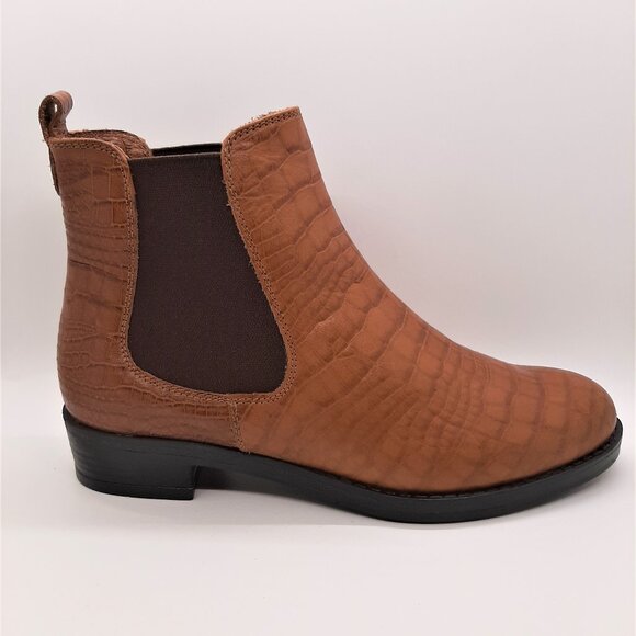 Brown Croco Flat Booties - Picture 1 of 7
